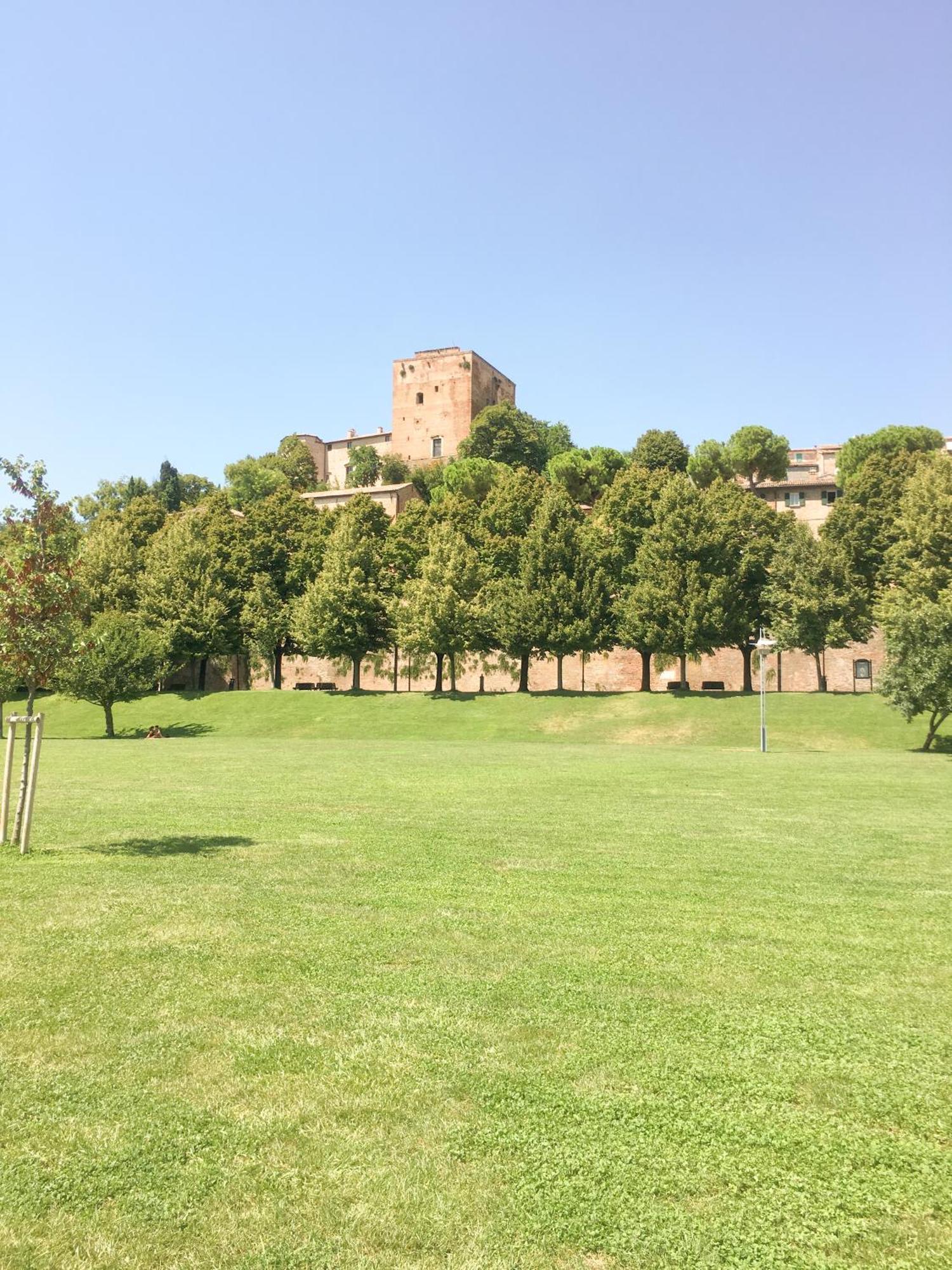 Beau Rivage - Suite Apartment In Villa Santarcangelo di Romagna Luaran gambar